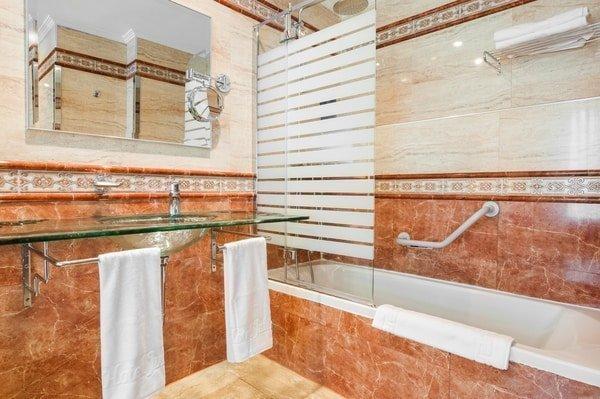 Habitación Doble Matrimonio Hotel Julia Madrid Madrid Habitación Doble Matrimonio Hotel Julia Madrid Madrid