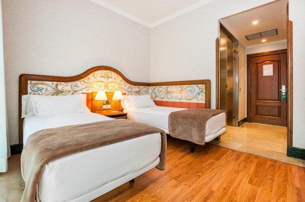 Habitación Triple Hotel Julia Madrid Madrid Habitación Triple Hotel Julia Madrid Madrid